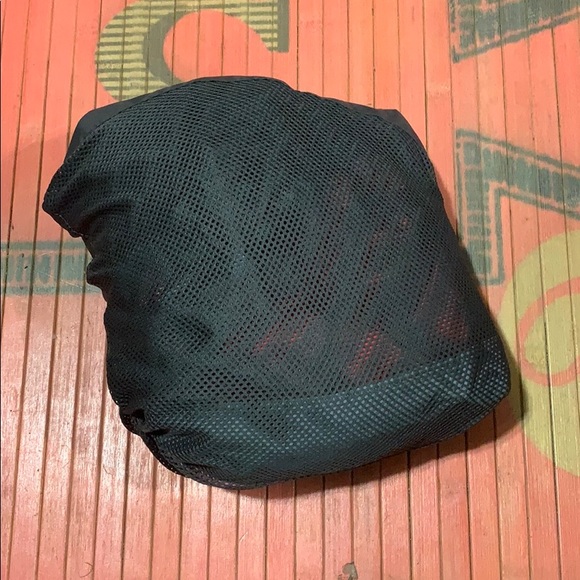 Columbia XXL rain jacket! - Picture 5 of 5